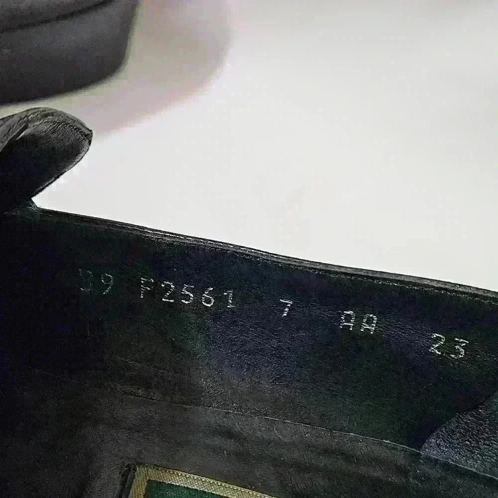 Cole Haan Womens Slip On Shoes Size: 7 - Picture 4 of 8